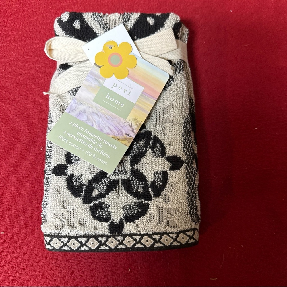 Peri Home 2 Pck Moroccan Tile Pattern Fingertip Towels 11x18”Cotton Black Tan